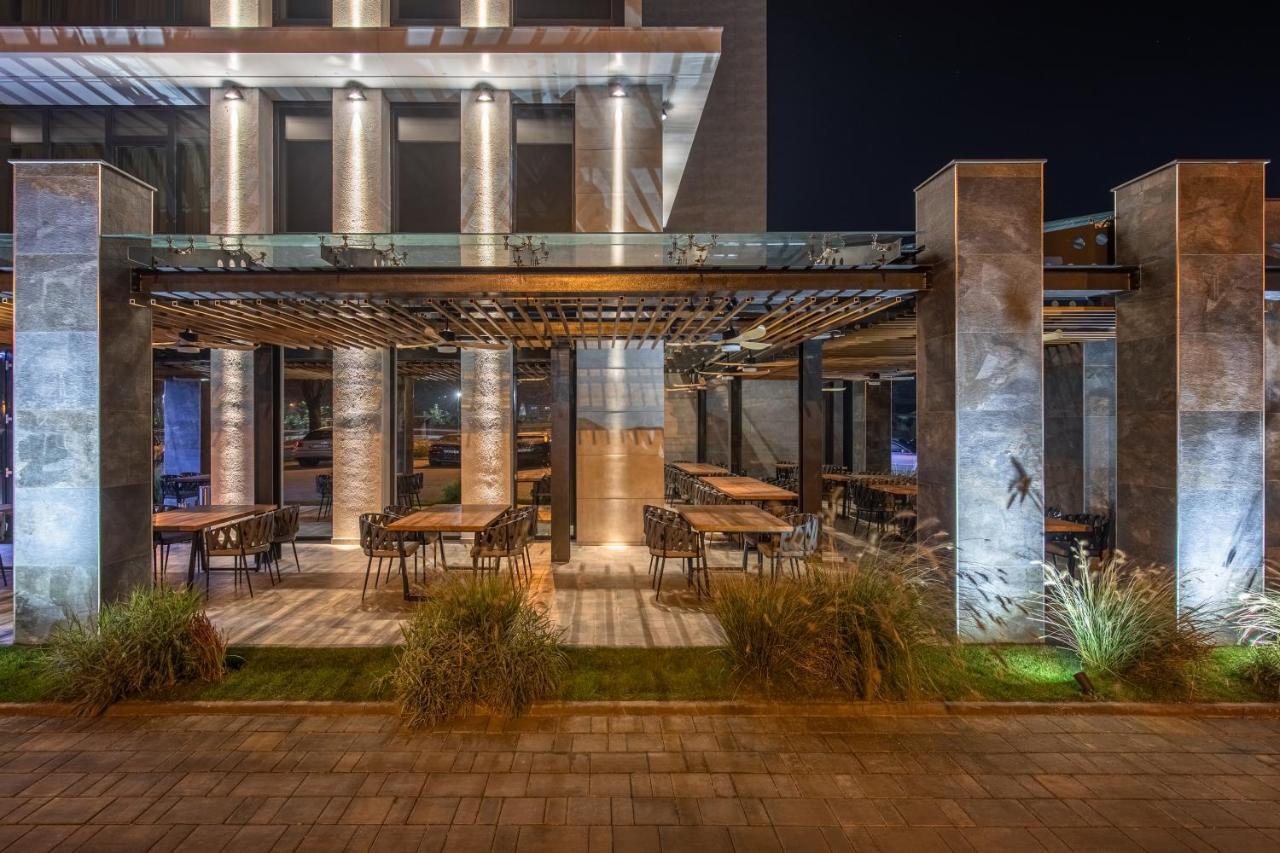 Hotel Kristal Focşani المظهر الخارجي الصورة