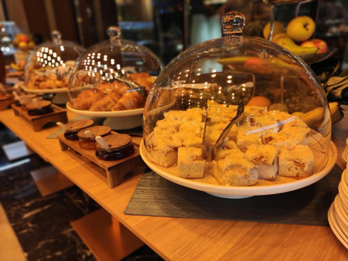 Hotel Kristal Focşani المظهر الخارجي الصورة