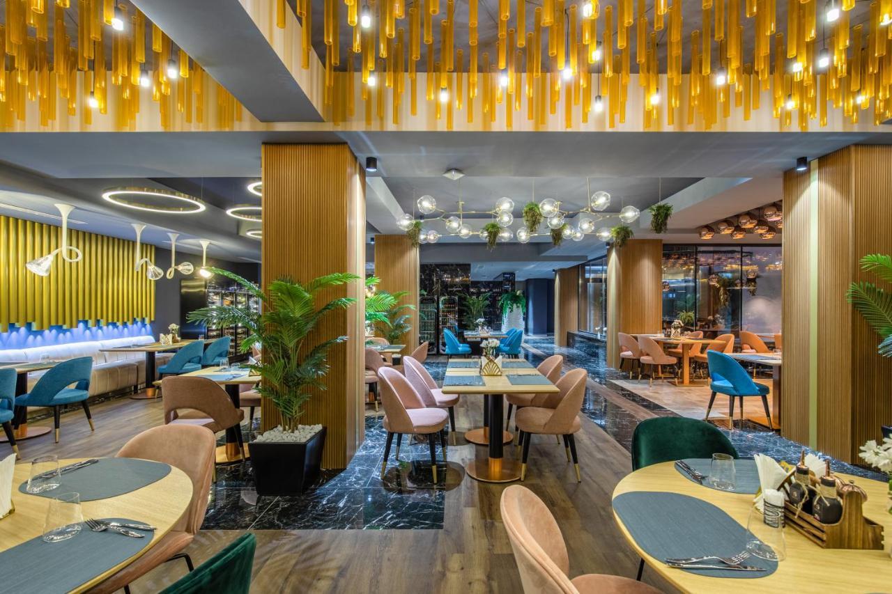 Hotel Kristal Focşani المظهر الخارجي الصورة