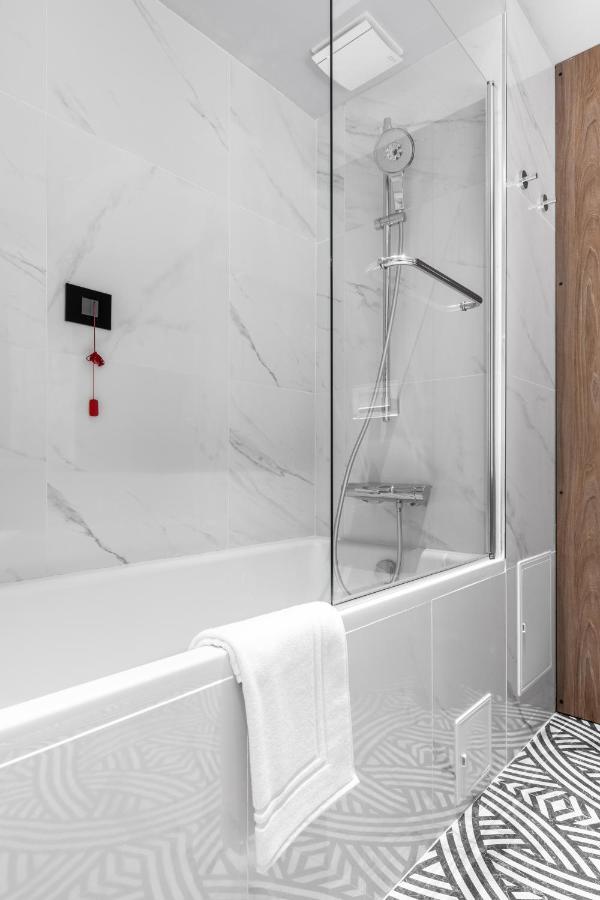Hotel Kristal Focşani المظهر الخارجي الصورة